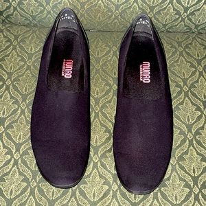 Munro Black Shock Absorbing Comfort Shoe